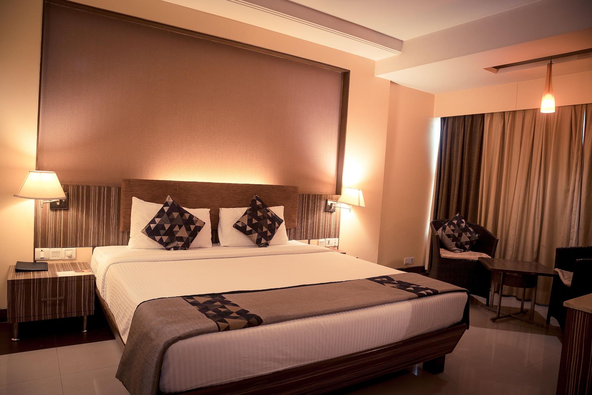 Kapila Business Hotel Pune Exteriör bild