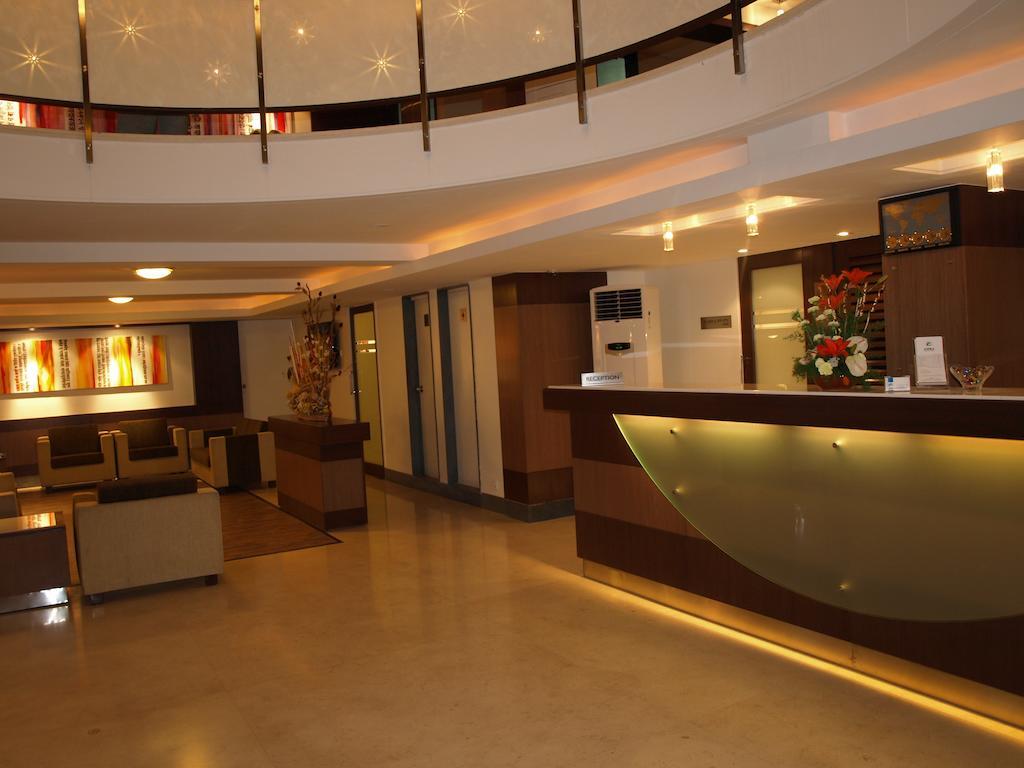Kapila Business Hotel Pune Exteriör bild
