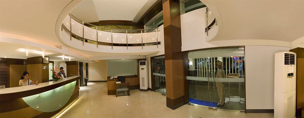 Kapila Business Hotel Pune Exteriör bild